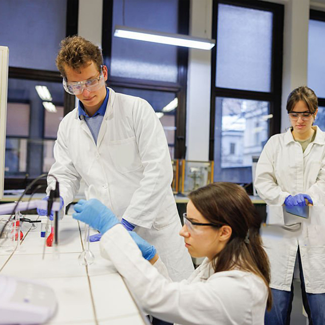 student-story-02-640x640